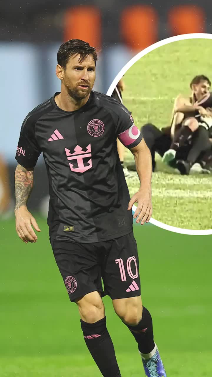 Leo Messi, atacat pe teren!    FOTO.  Momentul în care   un fan îl ia în brațe și îl doboară.  Totul a pornit de la un agent de securitate prea zelos