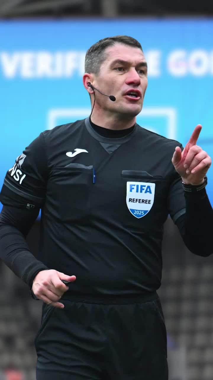  Arbitrii au scos FCSB din play-off?  Cum ar arăta clasamentul fără nicio eroare de arbitraj: primele 4, punctaj mai mare. CFR, out din Top 6!