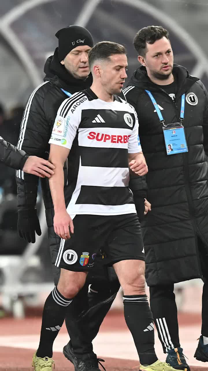 Probleme înainte de barajul cu Turcia     FOTO:   Alex Chipciu a ieșit   accidentat  în partida cu Hermannstadt din Cupă » Ce soluții are Lucescu