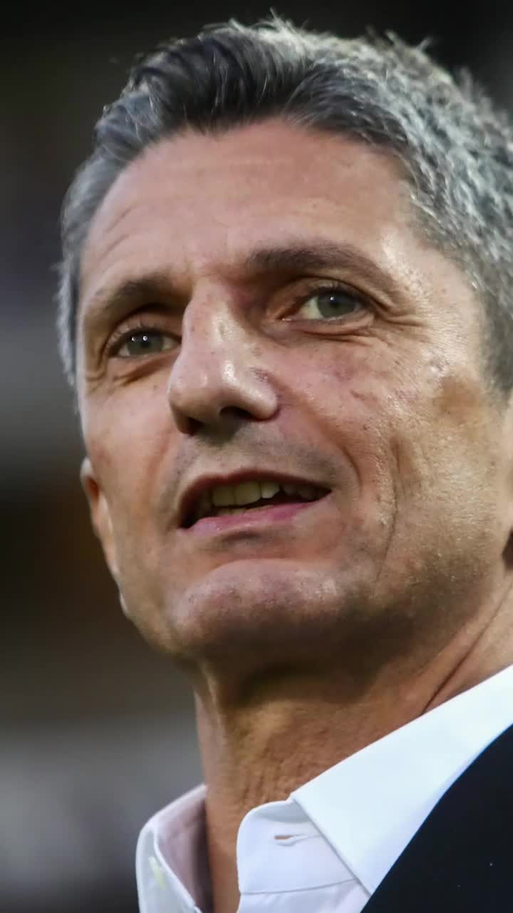 Avantajul lui Lucescu    Ce are Răzvan în plus acum  față de Olympiacos și AEK în campionatul grec