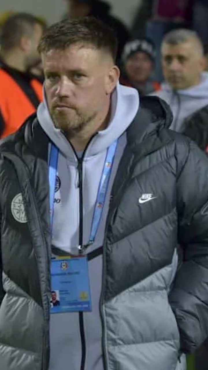 Pintilii, ofertat. A și semnat!     Fostul antrenor al FCSB revine   la 9 zile după ce a demisionat împreună cu Charalambous