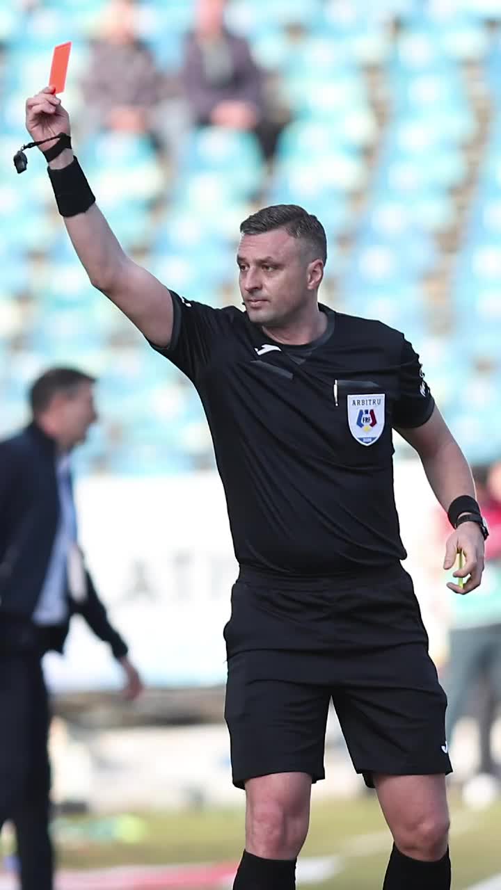 Ce coșmar pentru Oțelul!    FOTO.   Meciul cu Hermannstadt i-a doborât pe gălățeni:   trei goluri anulate și trei eliminări