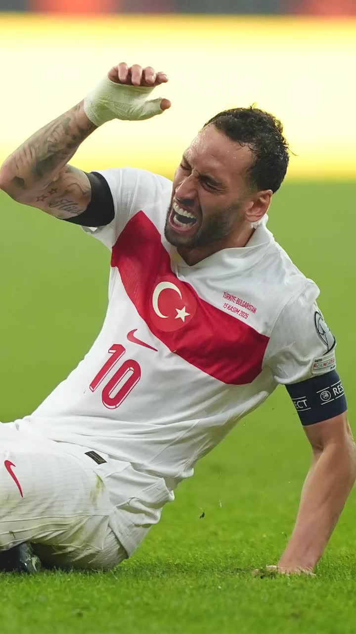Turcia fără căpitan cu România?    Hakan Calhanoglu s-a accidentat , iar Inter a anunțat diagnosticul 