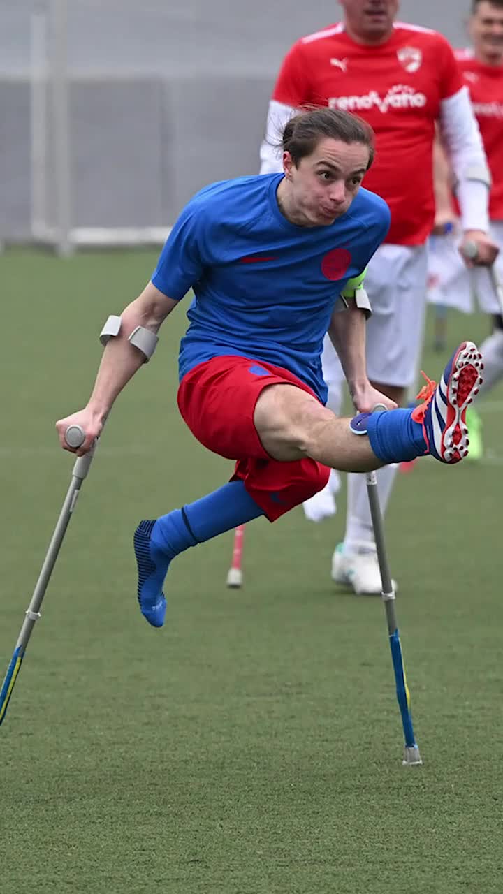 „Messi al nostru”   Povestea primului derby   FCSB - Dinamo  din noul campionat de fotbal dedicat jucătorilor cu amputații