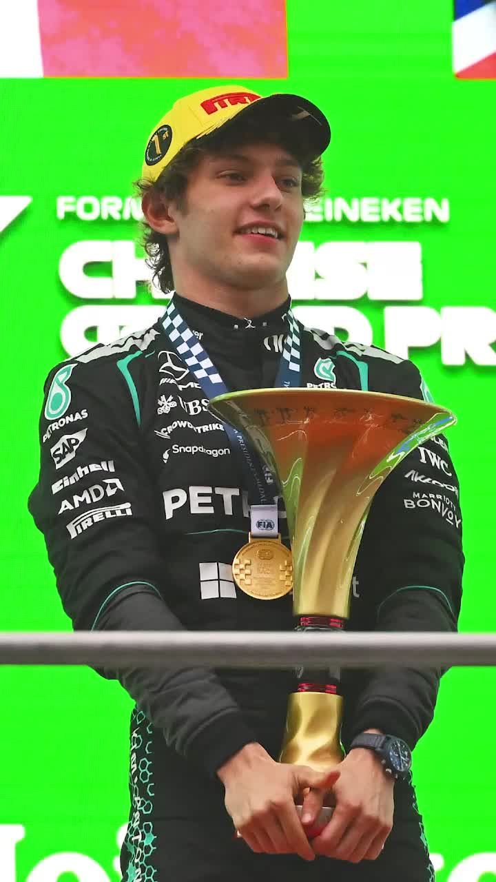 Antonelli, victorie istorică în China    FOTO.  Italianul a obținut   primul său succes  în Formula 1. A izbucnit în lacrimi! » Hamilton, primul podium la Ferrari