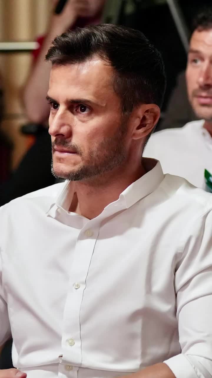 Dinamo, pe urmele conflictului FCSB-CSA?    Cât timp  poate folosi clubul din Liga 1 marca istorică: „Există o situaţie juridică”