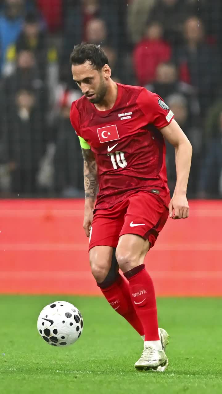 Mutare importantă  Galatasaray vrea să dea   10 milioane de euro  pe titularul din Turcia - România!