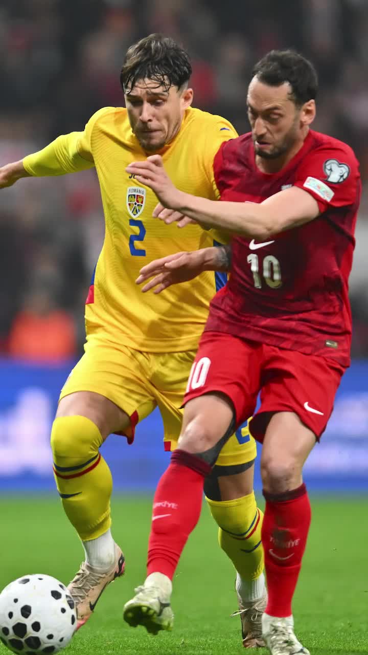 Pietonul Rațiu  Halucinant! Statistica meciului cu Turcia arată că fundașul   mai mult s-a plimbat pe teren