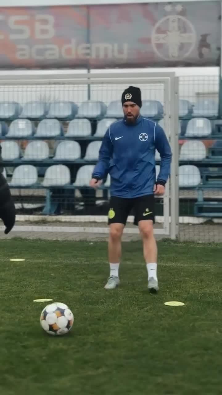 Vești bune pentru Rădoi    VIDEO.  Doi jucători au revenit la   antrenamentele FCSB  înaintea reluării Ligii 1