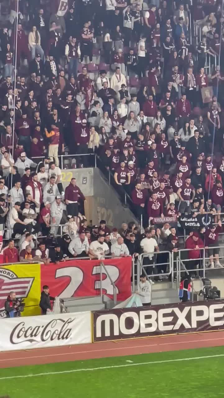 „Nu înțeleg reacțiile fanilor”   Victor Angelescu, uluit de conflictul dintre ultrași și jucători + Bogdan Cosmescu:   „Dacă mâine aruncă un cuțit?!”