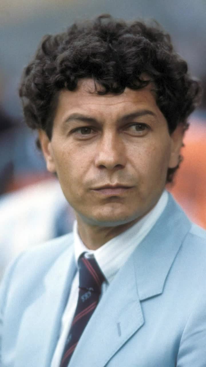 Creatorul analizei video    Mircea Lucescu, de la studenții care-i înregistrau  din tribune la primul soft de urmărire a datelor în fotbal