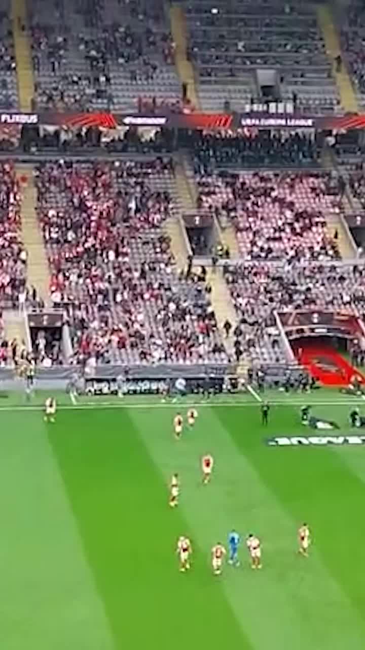 Moment de reculegere     VIDEO.  Mircea Lucescu, omagiat înainte de   Braga - Betis  » „Il Luce”, legături strânse cu fotbalul din Portugalia