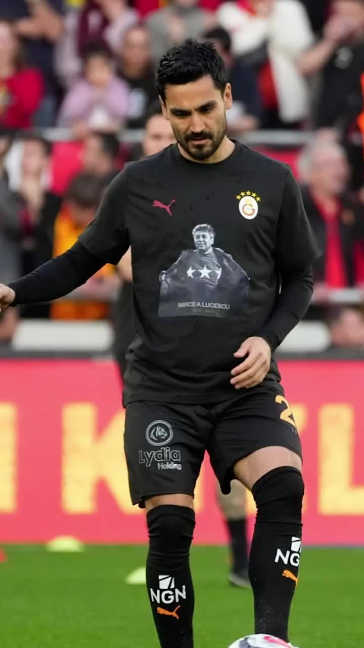 Galatasaray, omagiu pentru Lucescu  VIDEO+FOTO. Gest impresionant făcut de campioana Turciei  &icirc;n memoria fostulul selecționer