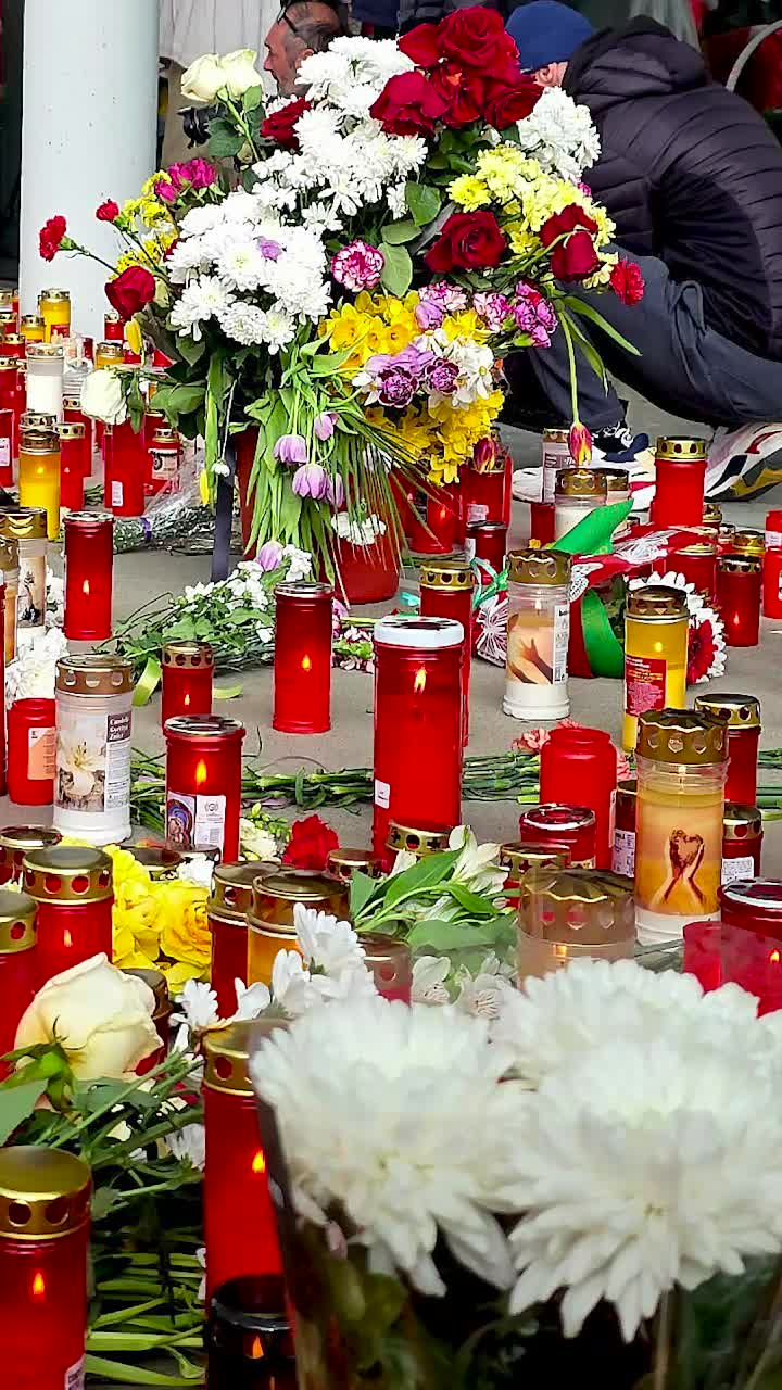 Lucescu, înmormântat cu onoruri militare    FOTO.  O lume întreagă   și-a luat rămas bun  de la cel mai mare antrenor român din istorie