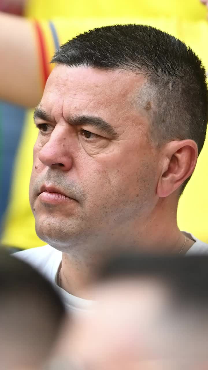 „A fost un exemplu”     Cosmin Contra, despre Mircea Lucescu:  „Românii sunt mai apreciați în străinătate decât în țară”