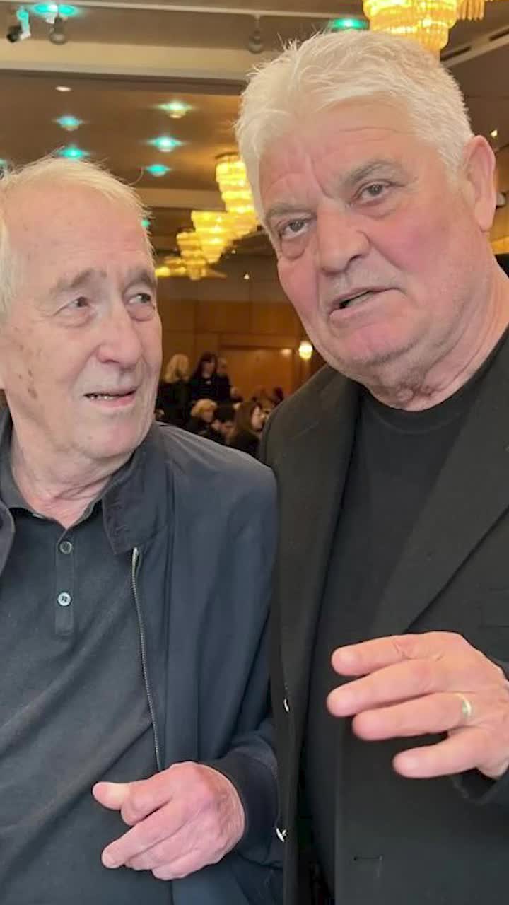 La masă cu Valentin Ceaușescu    FOTO:  Ioan Andone, alături de fiul fostului dictator, după înhumarea lui Lucescu +   Cine a mai fost alături de ei