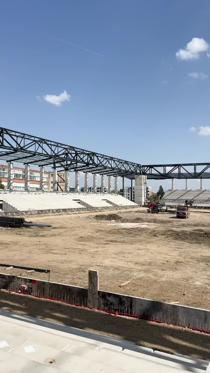 Va fi gata la timp?    VIDEO+FOTO. GOLAZO.ro  a vizitat șantierul   noului stadion din Timișoara.  Imagini cu stadiul lucrărilor