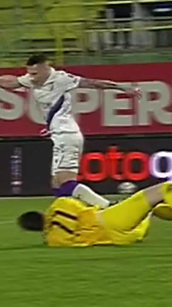 Kovacs, de neînțeles    FOTO.  Fază controversată în   CFR Cluj - FC Argeș : „Pentru ce?”