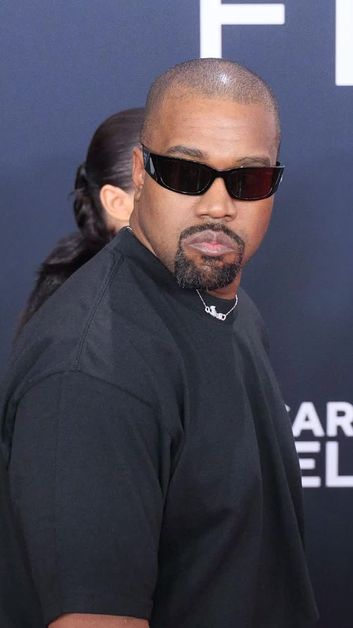 Kanye West, interzis  Fosta adversară a celor de la FCSB   a anulat concertul rapperului american:   „Avem niște valori”