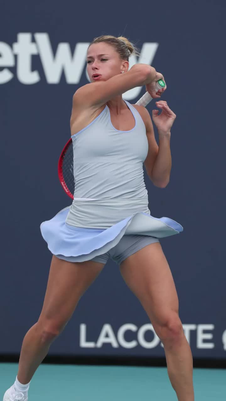 Revenire neașteptată    A dispărut subit  în urmă cu doi ani, iar acum se întoarce în circuitul WTA + A fost acuzată că a furat mobilă!