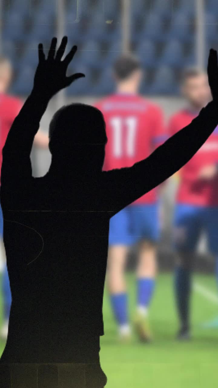 Antrenor surpriză pentru FCSB    Un fost fotbalist la Rapid,  secund al lui Serse Cosmi și campion în Croația a fost propus să-l înlocuiască pe Rădoi