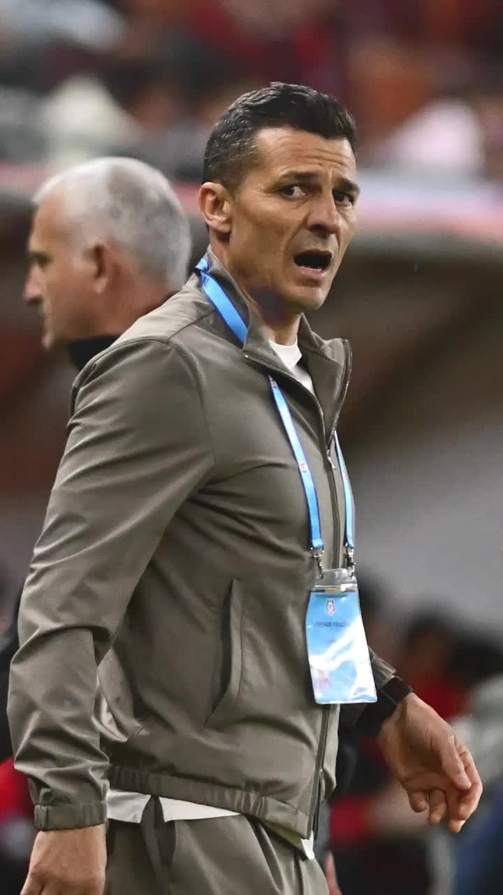 Pleacă Gâlcă?    VIDEO.  Antrenorul sugerează că   ar putea părăsi Rapidul:  „Cei din conducere știu multe lucruri”