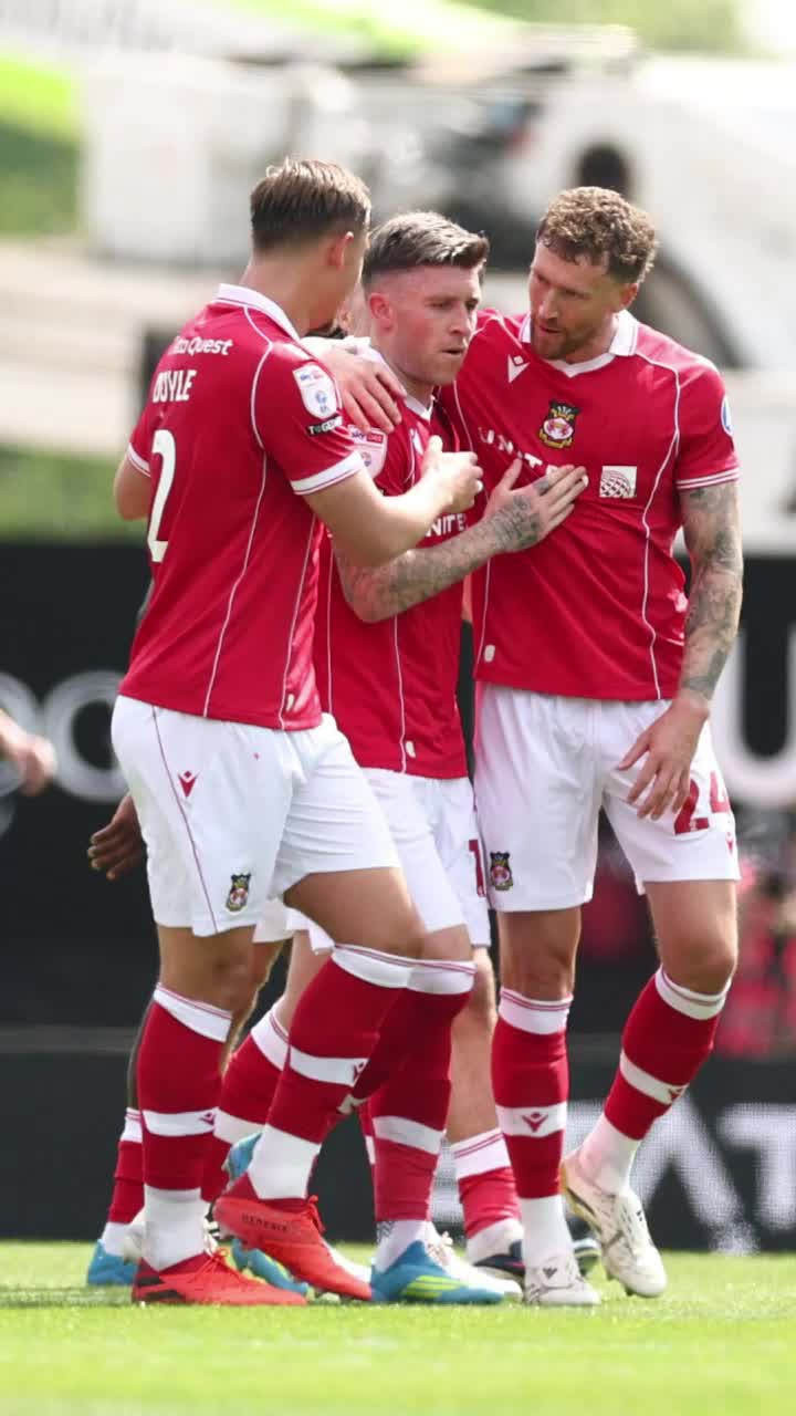 Dramă pentru Wrexham  Cum a ratat echipa actorilor Ryan Reynolds și Rob McElhenney   barajul pentru Premier League  + Formația lui Ed Sheeran a promovat