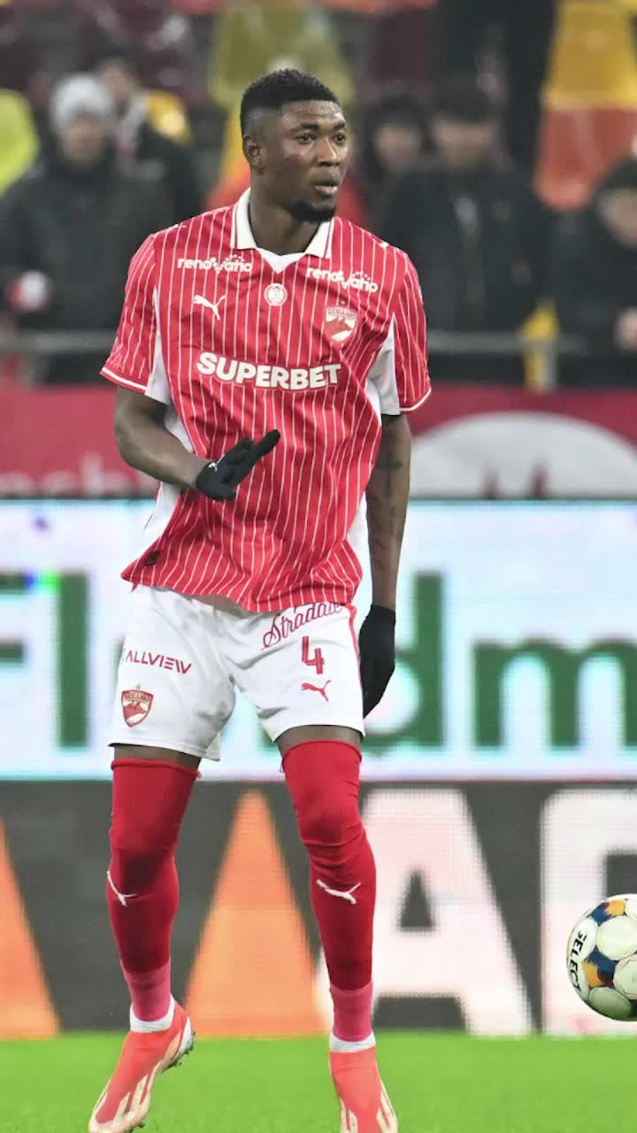 Înlocuitor din Liga 1 pentru Boateng  Fundașul pe care a pus ochii   Dinamo
