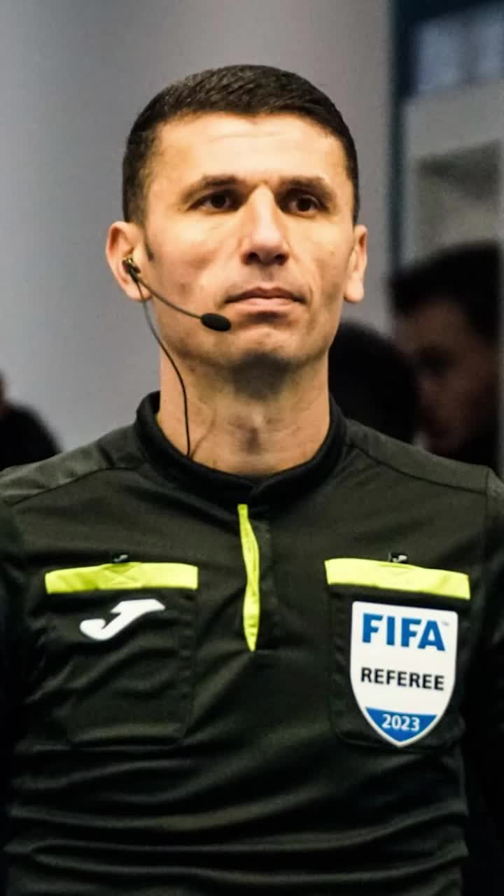 Bârsan vrea să fie președinte  Unul dintre cei mai experimentați arbitri din Liga 1   și-a depus astăzi candidatura.  S-ar putea duela cu rivalul lui Răzvan Burleanu