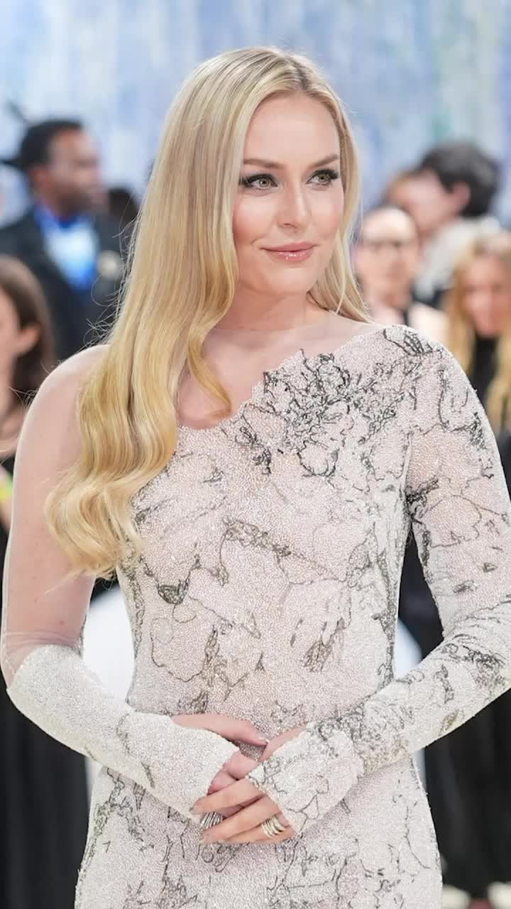 Revenire miraculoasă   Lindsey Vonn   a mers fără cârje  la trei luni de la accidentul teribil suferit la Milano-Cortina 