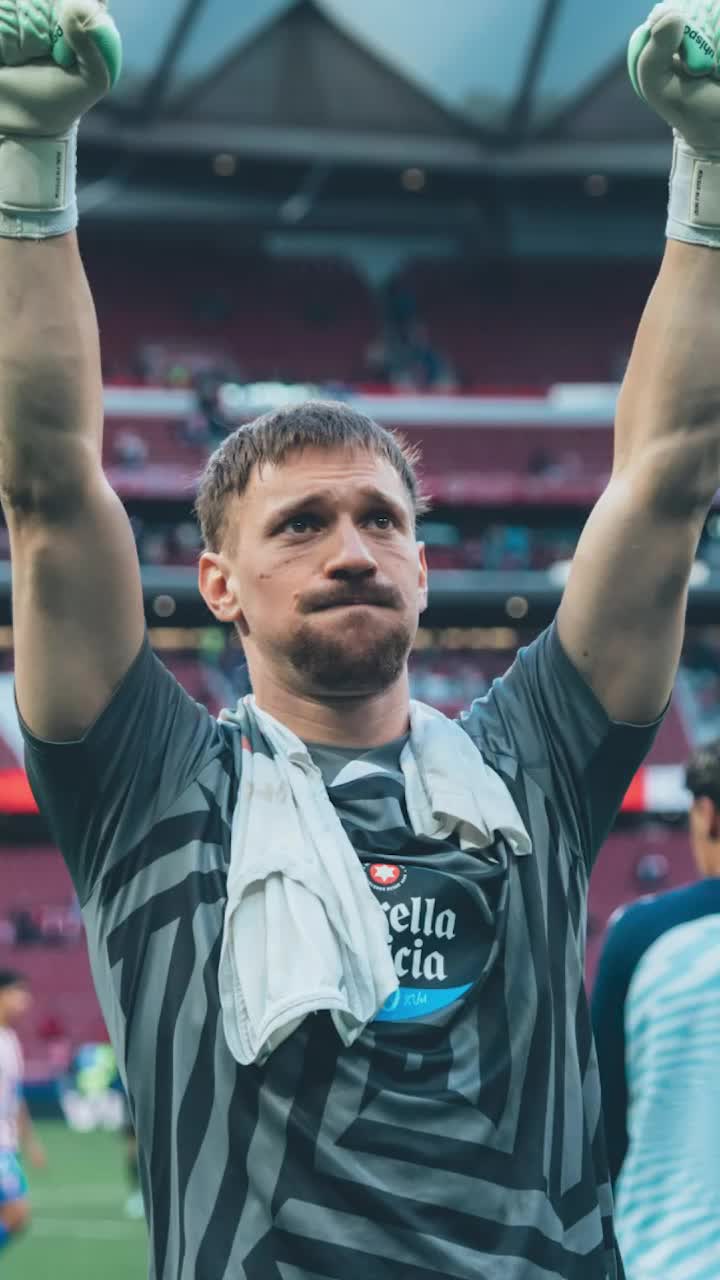 Radu, peste Oblak și Courtois  Portarul naționalei, cel mai bun sezon al carierei:   „Tipul ăla nebun care vede lumea cu susul în jos”