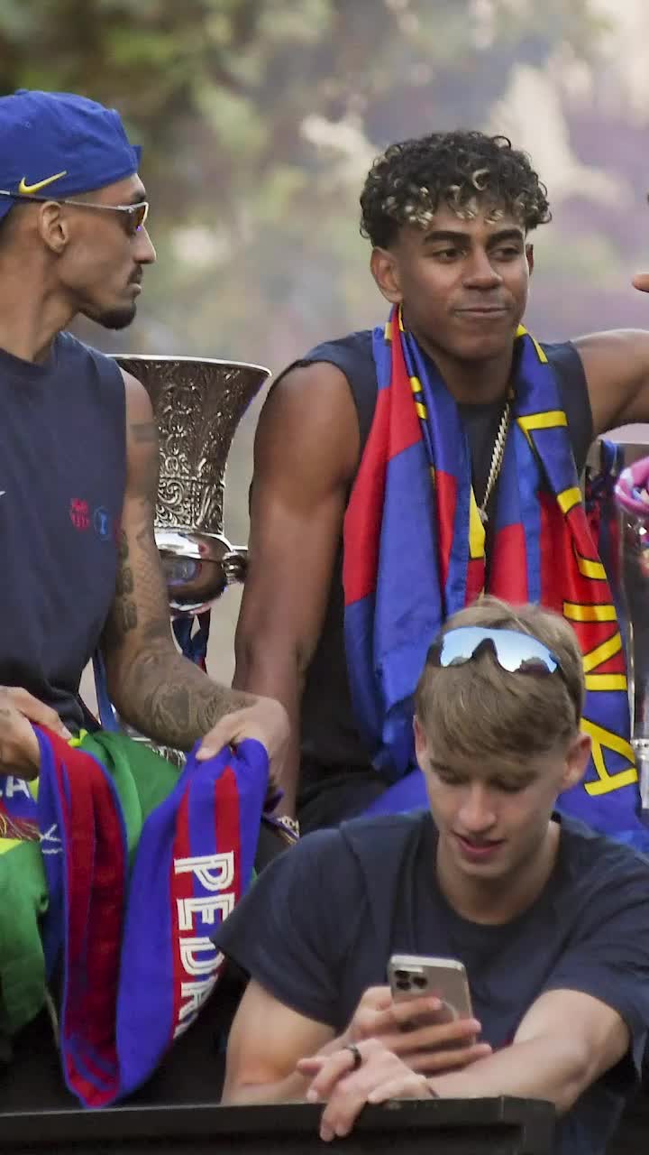 Yamal, pro-Palestina    VIDEO:  Starul de la Barcelona,   gest de impact  la sărbătorirea titlului + „Săgeți” către Real Madrid și Bellingham