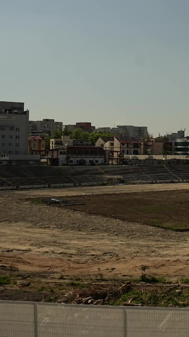 Se fac 4 luni și nimic!    VIDEO+FOTO  Nicio mișcare la șantierul de la   stadionul Dinamo:   imagini noi din Ștefan cel Mare