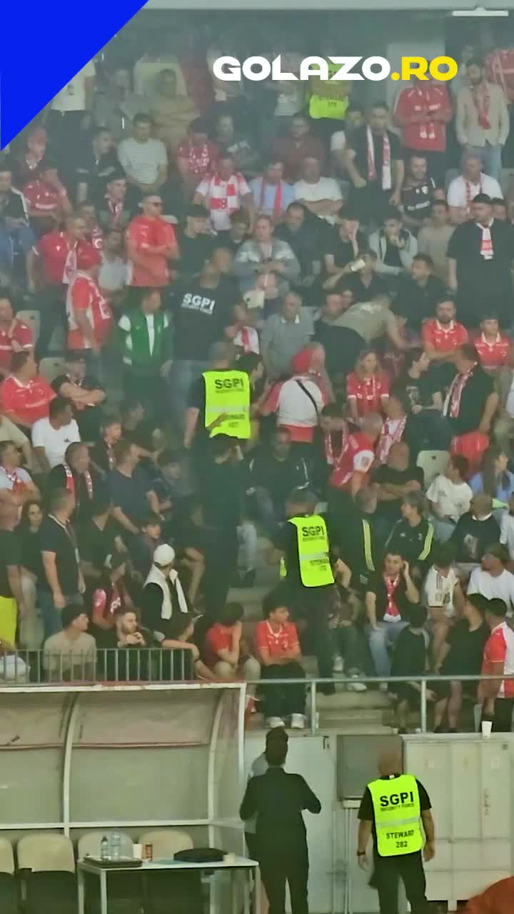  Incidente la Dinamo - FCSB   VIDEO Un minor,  evacuat după ce s-a bucurat la reușita roș-albaștrilor &icirc;n mijlocul fanilor rivalei: intervenție &icirc;n forță&nbsp;