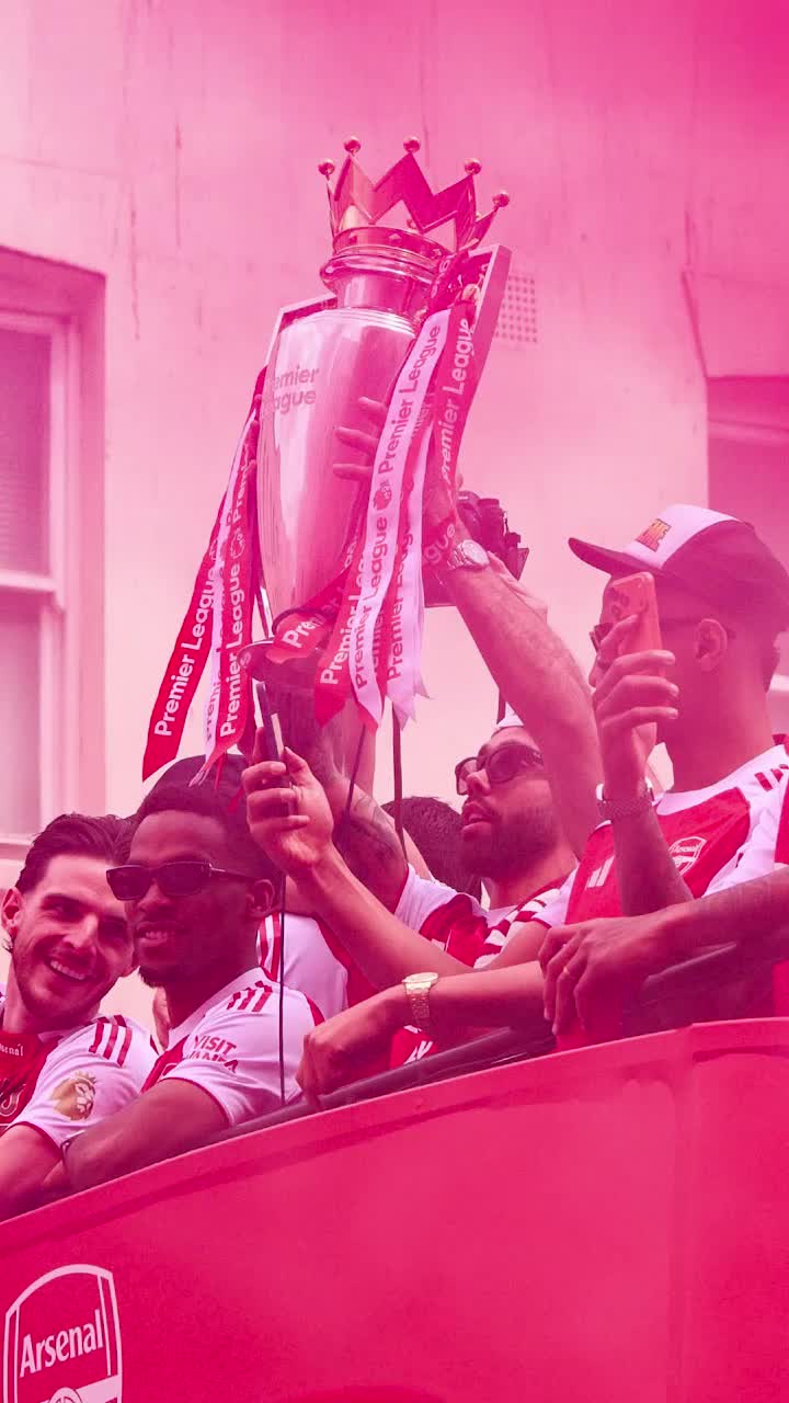 Au uitat de Champions League    Arsenal,  paradă uriașă după titlul din Premier League » Peste 500.000 de fani au ieșit pe străzi!
