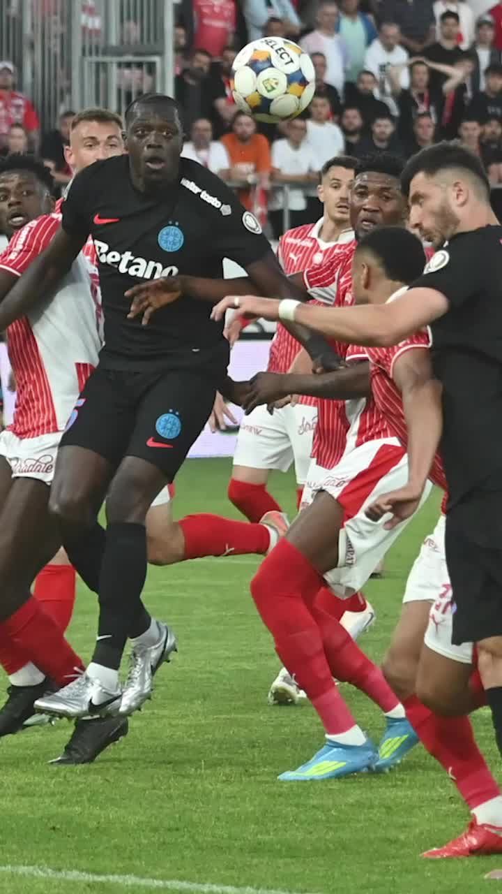 Dorit în Turcia   Starul lui FCSB ar putea deveni   coleg cu un „tricolor”