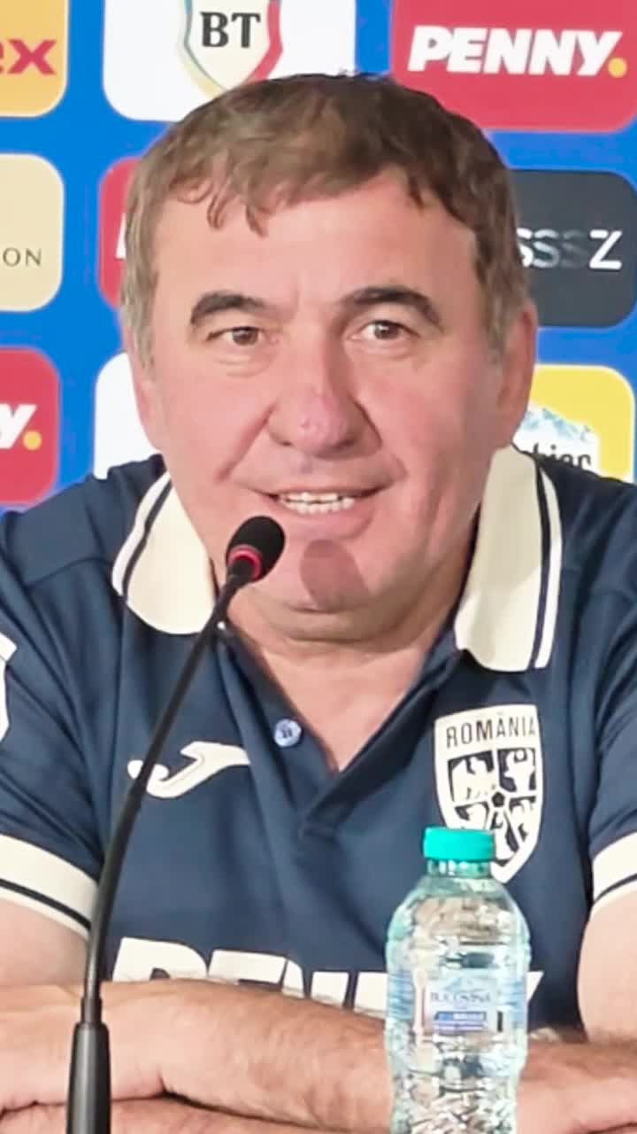 „Dacă e o idee bună, o iau!”  Hagi spune că ține cont de opiniile analiștilor. Și mai zice ceva important:   „De asta are nevoie naționala”. Unde suferim!