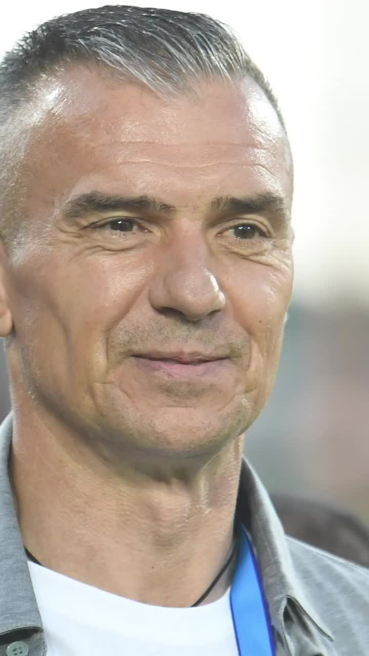 Dorit de Pancu  Antrenorul vrea să readucă un   jucător important  la Rapid: „Am discutat cu el”
