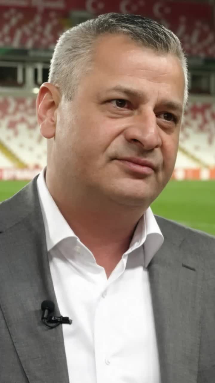Lovitură cruntă pentru CFR  FIFA i-a dat câștig de cauză fotbalistului cu două meciuri în Gruia »   Despăgubiri de peste 600.000 de euro!