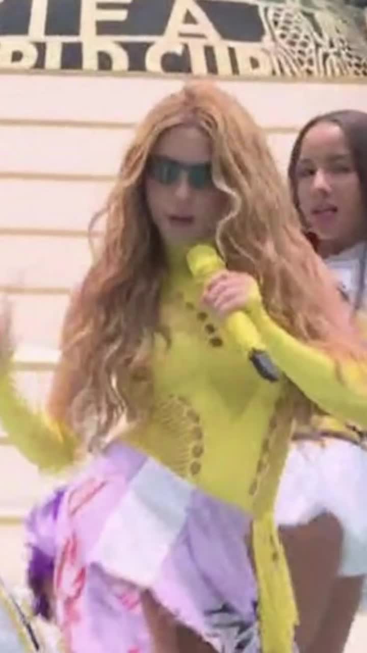 „Shakira de pe Temu”    FOTO  Controversa începutului de Mondial:   „Nu are cum să fie ea!  Au venit cu o dublură”