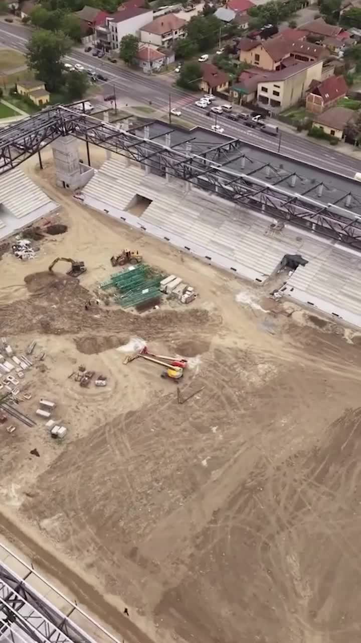 Inaugurare întârziată  Când va putea juca   Poli pe noul stadion  Eroii Timișoarei: „Tot ce se întâmplă înainte de acest termen ar fi un moment de fericire”