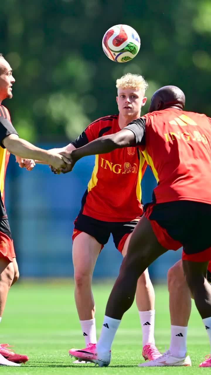 Nevoiți să se adapteze    Rutina specială  a naționalei Belgiei pentru a putea face față căldurii din SUA