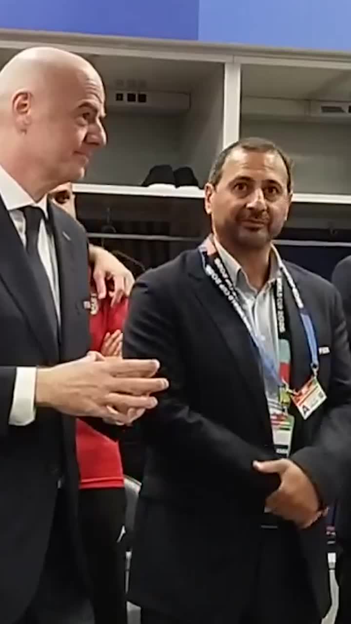 Infantino a mers la iranieni  Președintele FIFA   a intrat în vestiarul  naționalei, după ce jucătorii au cerut ajutor din cauza comportamentului americanilor