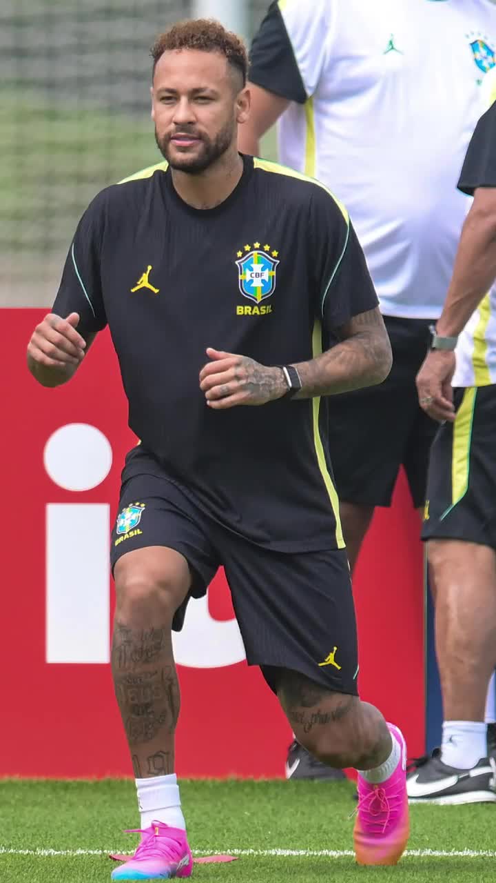 Neymar, lăsat la hotel  Lovitură pentru starul Braziliei!   Ratează și al doilea meci  de la Mondial