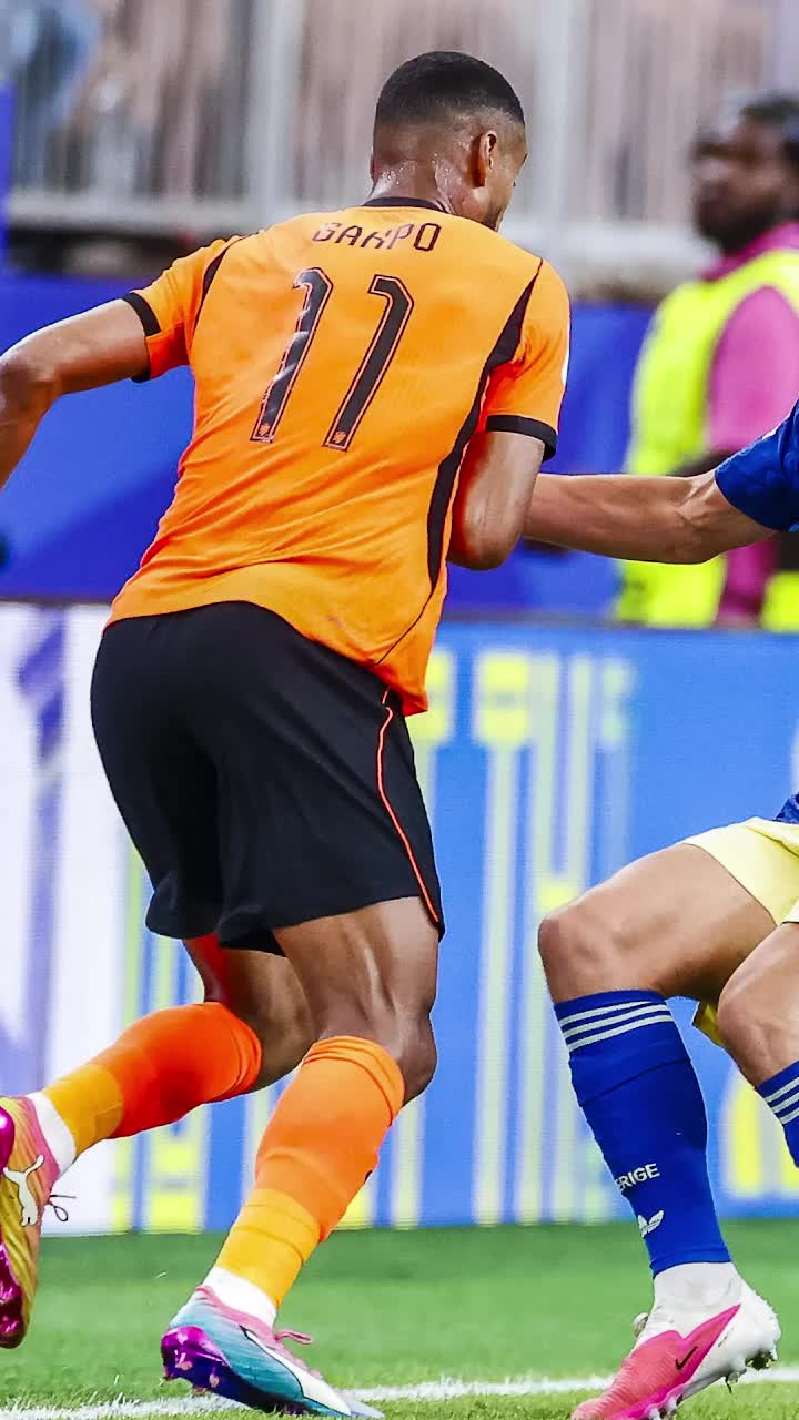 Hagi a văzut fisurile Suediei!    ANALIZĂ.  Cum a fost surprinsă   adversara României  din Liga Națiunilor. Unde a lovit-o Olanda
