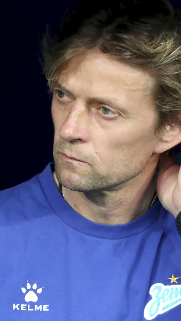  &bdquo;Falsuri delirante&rdquo; Ucraineanul Anatoli Tymoshchuk, stabilit &icirc;n Rusia &icirc;n timp de război, se luptă cu conaționalii săi &raquo;  Legătura cu Rom&acirc;nia