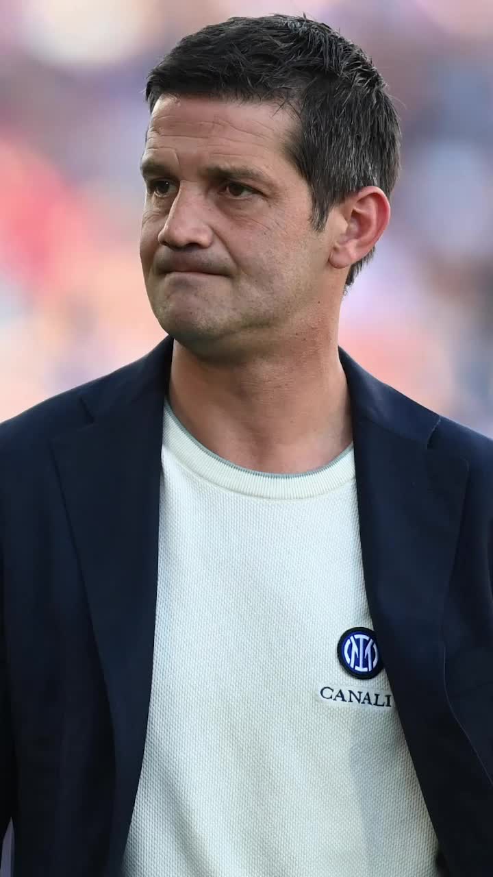 De ce a pierdut Chivu asul!  Cum l-a convins Chelsea pe   jucătorul dat ca sigur la Inter,  dorit mult de antrenorul campioanei Serie A. Pe cine vrea acum