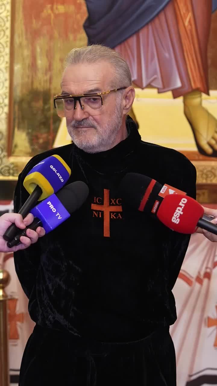 Viitor incert pentru Tănase     VIDEO.   Avertismentul      patronului de la FCSB:   „Stai cuminte! Îmi cere mie bani împrumut”