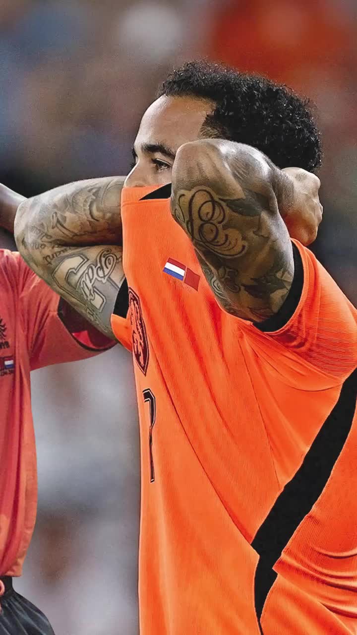 Ghinion repetat după 26 de ani    FOTO.     Justin și Patrick Kluivert  au ratat incredibil de la 11 metri la un turneu final, în același mod!
