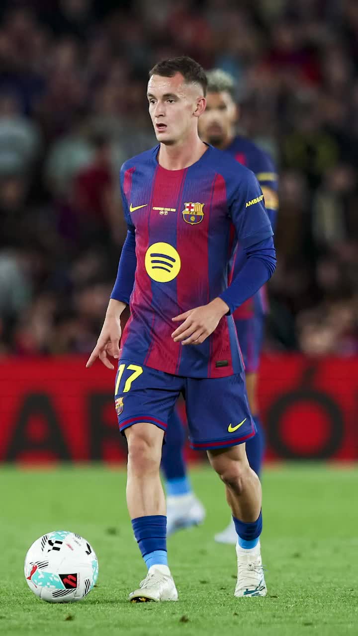 Tot mai aproape de despărțire  Cât speră   Barcelona  să ia pe mijlocașul crescut de club, care și-a pierdut locul în 11-le de start